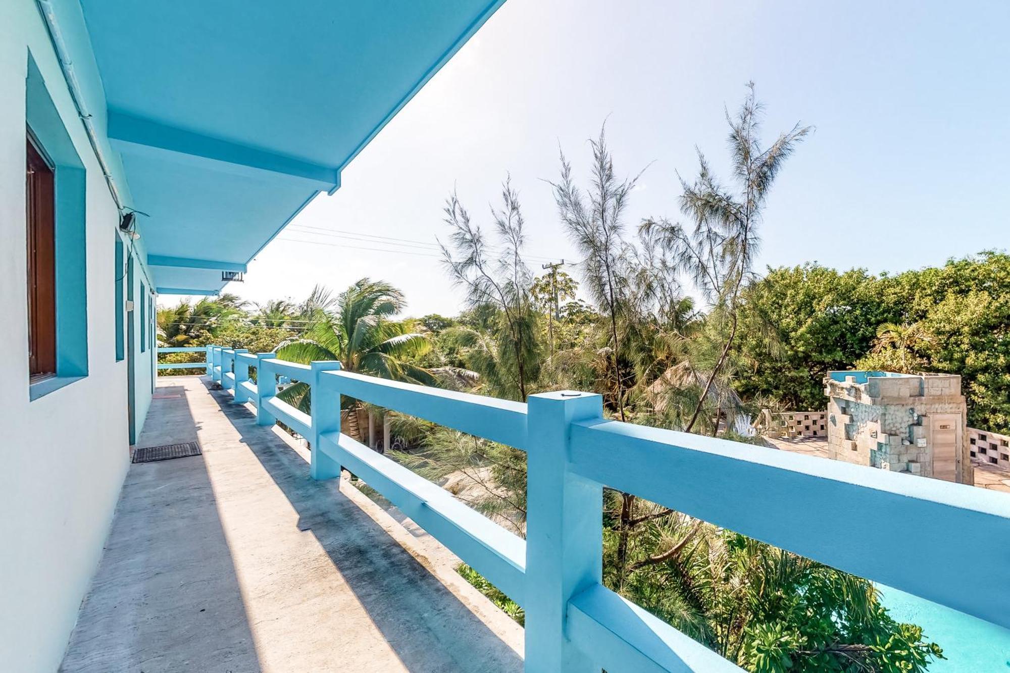 Mayan Falls Caye Caulker Rum bild