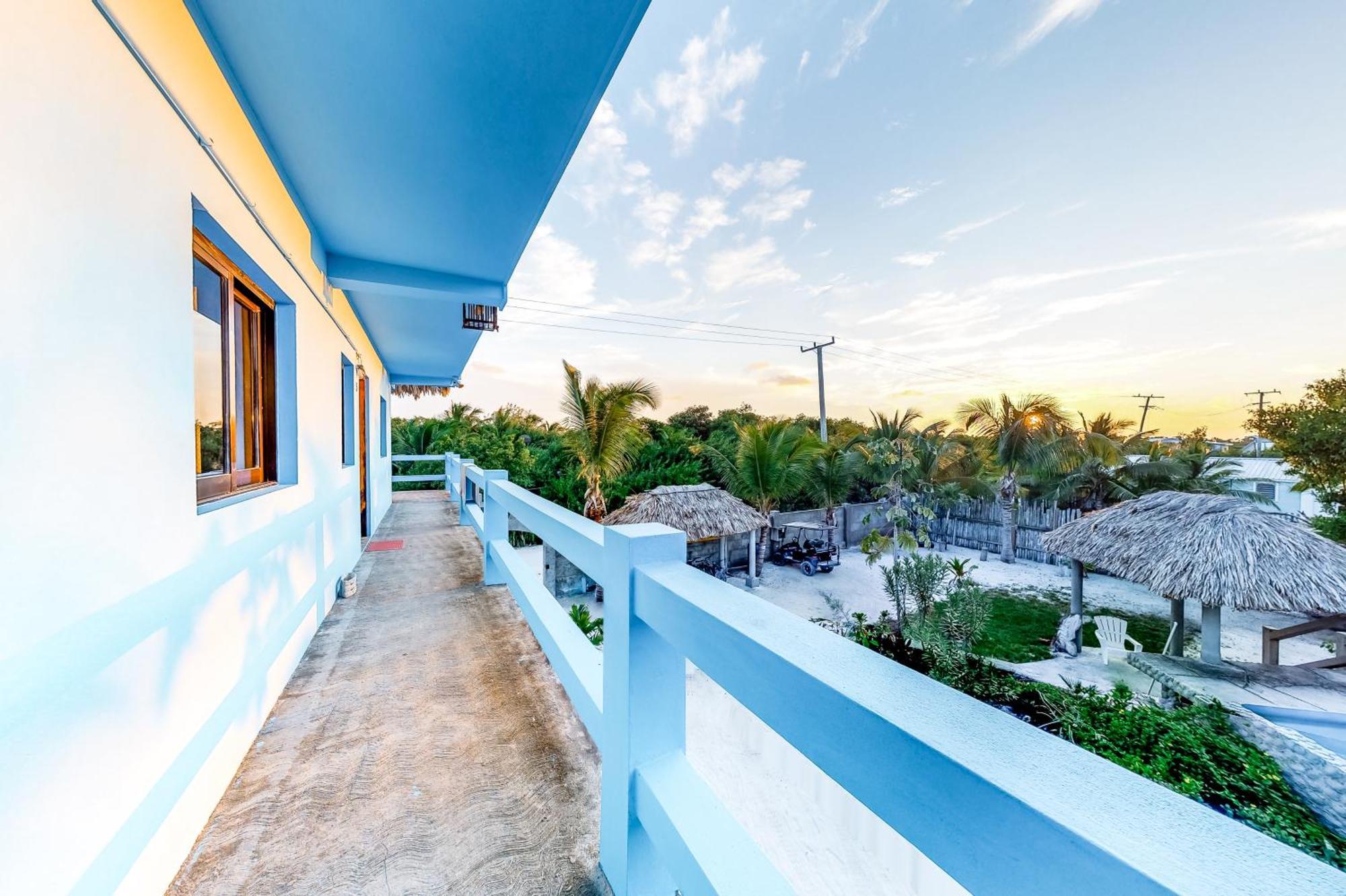 Mayan Falls Caye Caulker Rum bild
