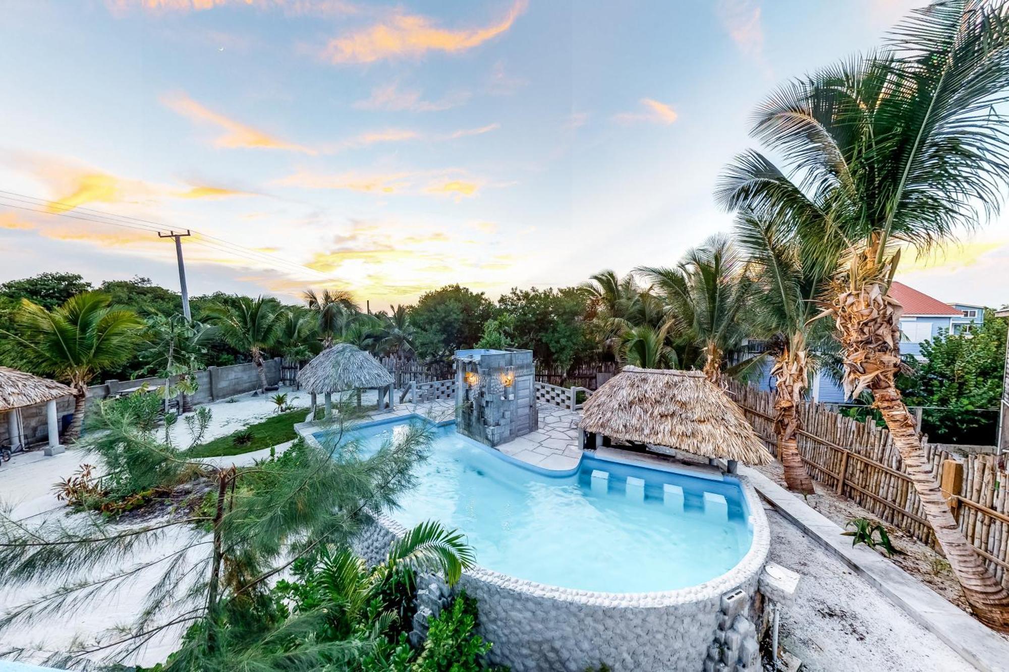 Mayan Falls Caye Caulker Rum bild