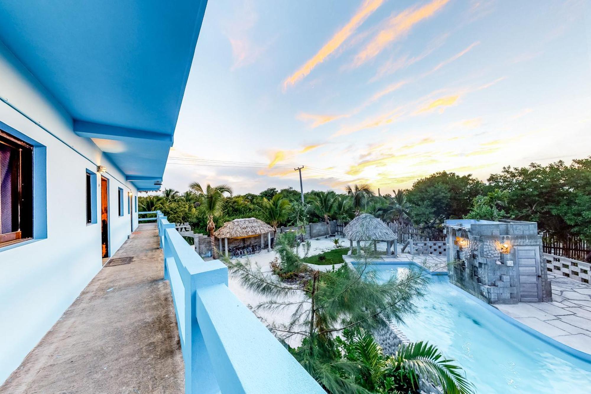 Mayan Falls Caye Caulker Rum bild