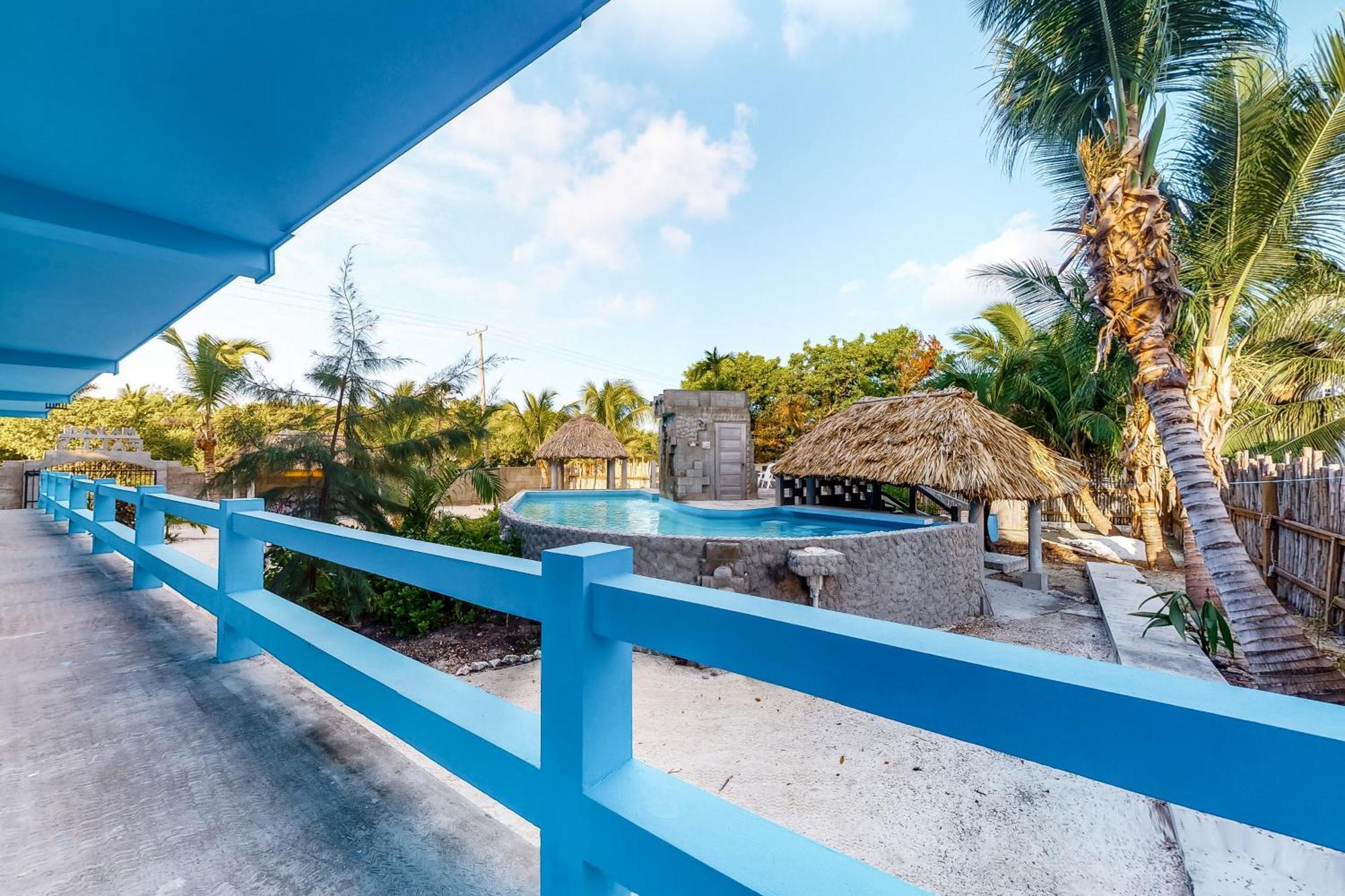Mayan Falls Caye Caulker Rum bild