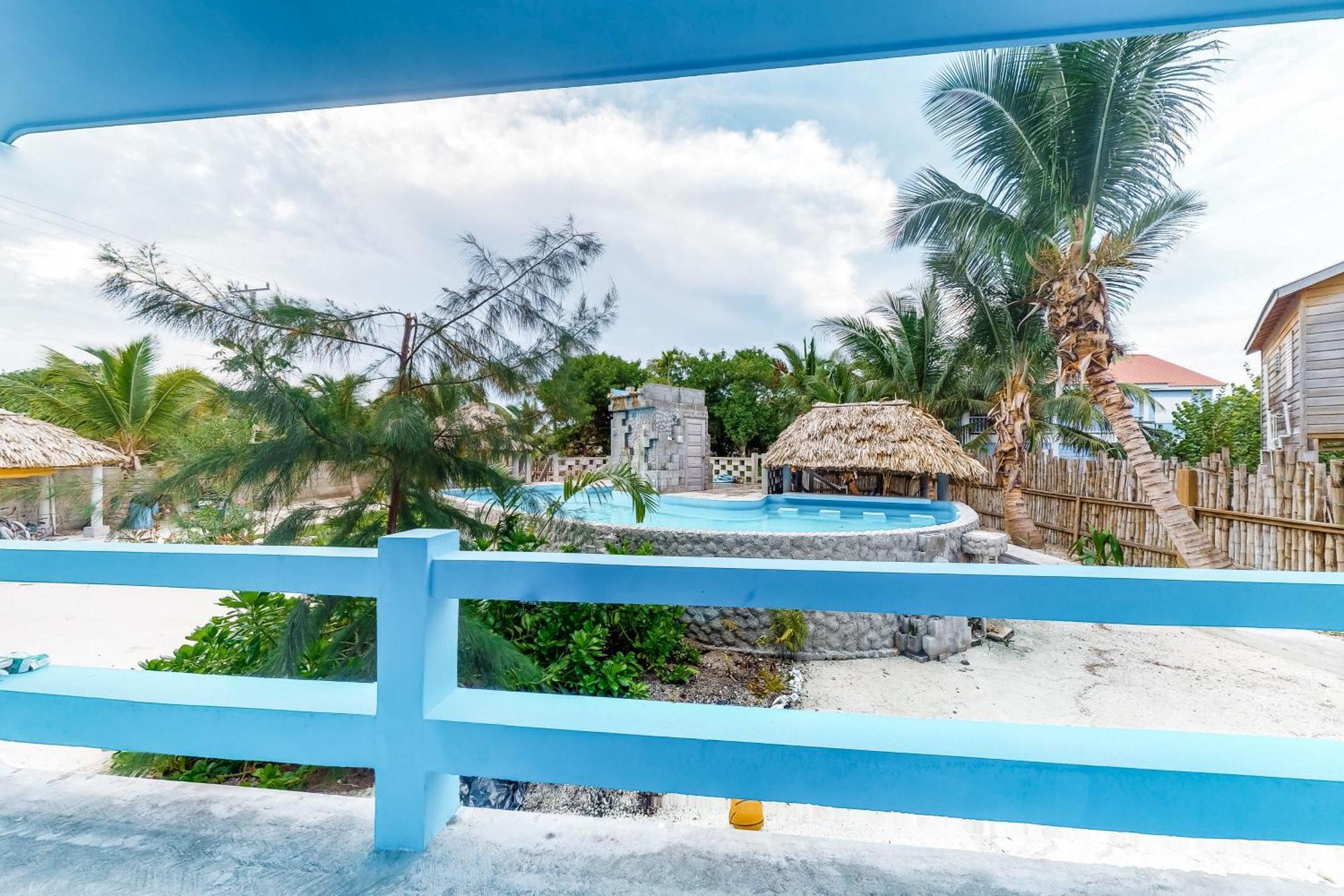 Mayan Falls Caye Caulker Rum bild